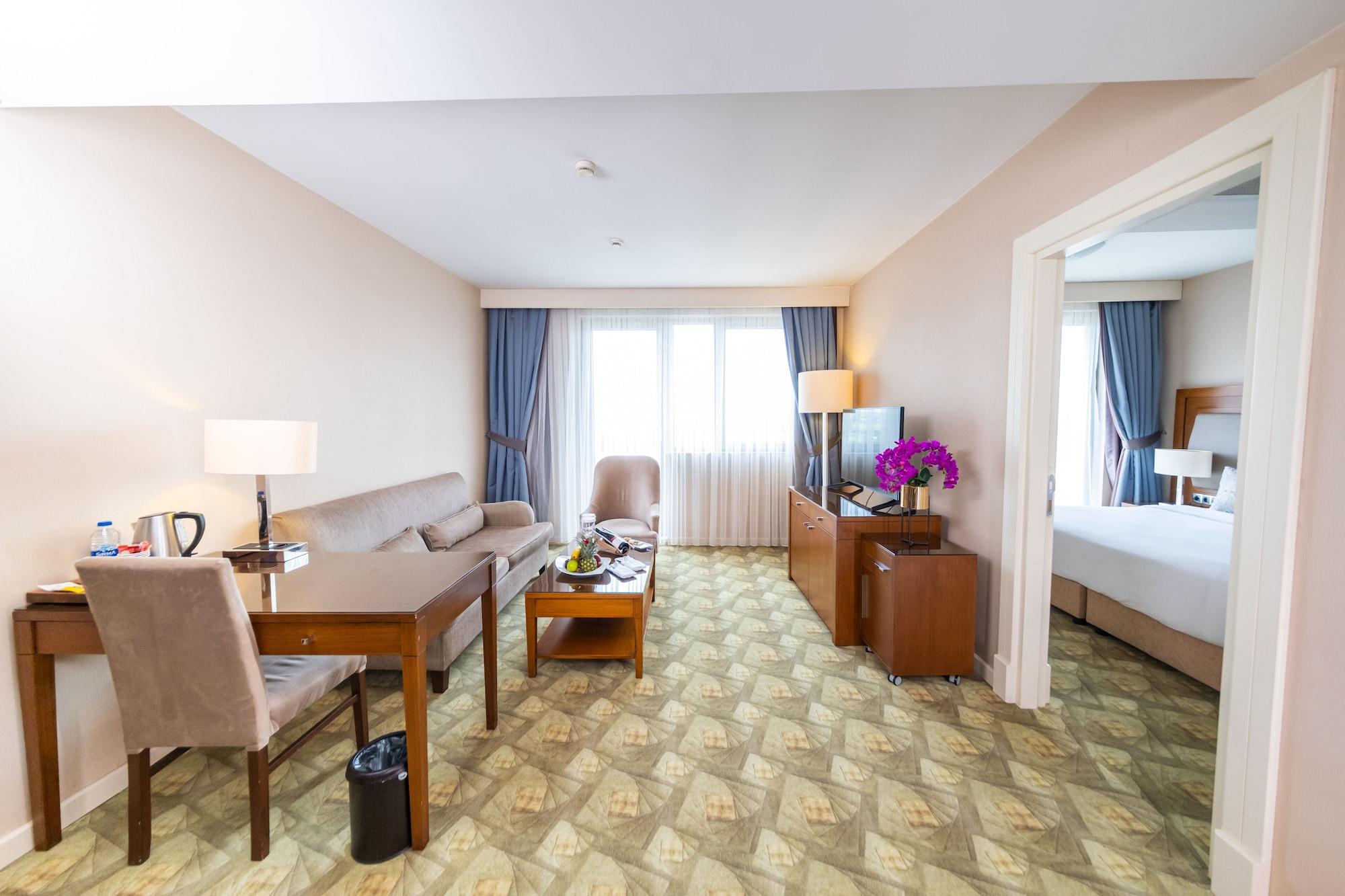 Miracle Istanbul Asia Airport Hotel & Spa Istambul Exterior foto A suite at the hotel