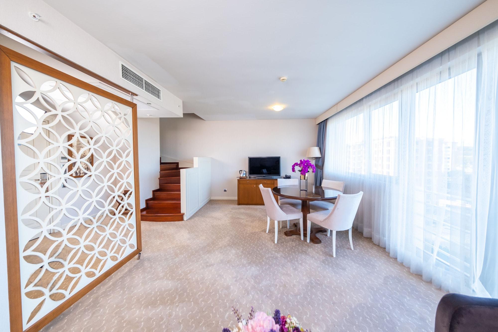 Miracle Istanbul Asia Airport Hotel & Spa Istambul Exterior foto A suite at the hotel