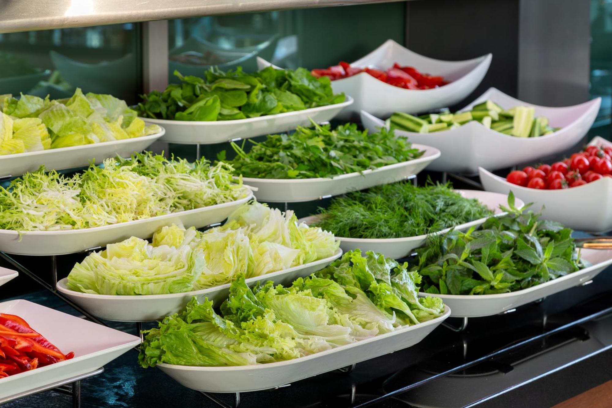 Miracle Istanbul Asia Airport Hotel & Spa Istambul Exterior foto A salad bar