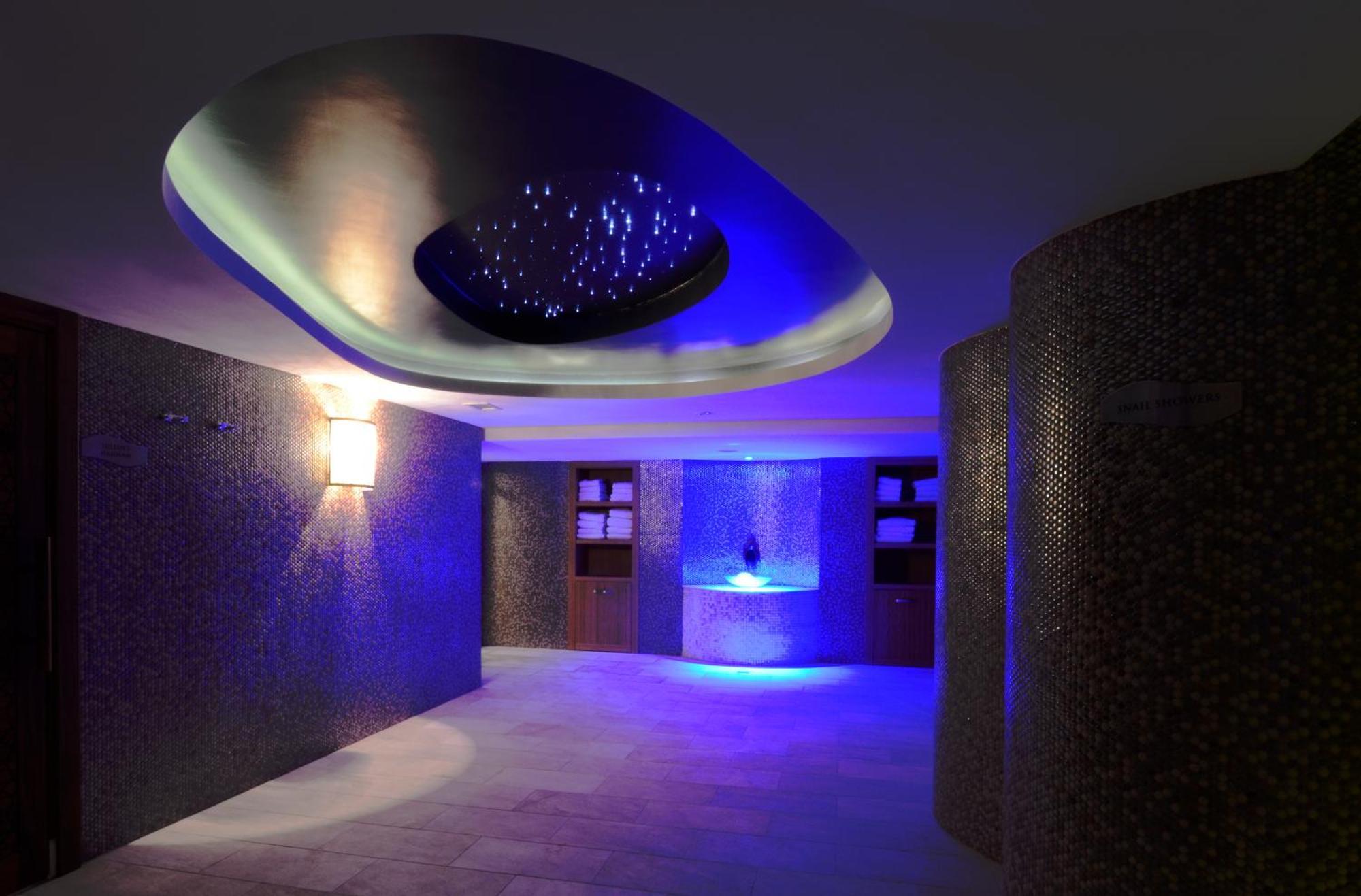 Miracle Istanbul Asia Airport Hotel & Spa Istambul Exterior foto The spa at The Landmark