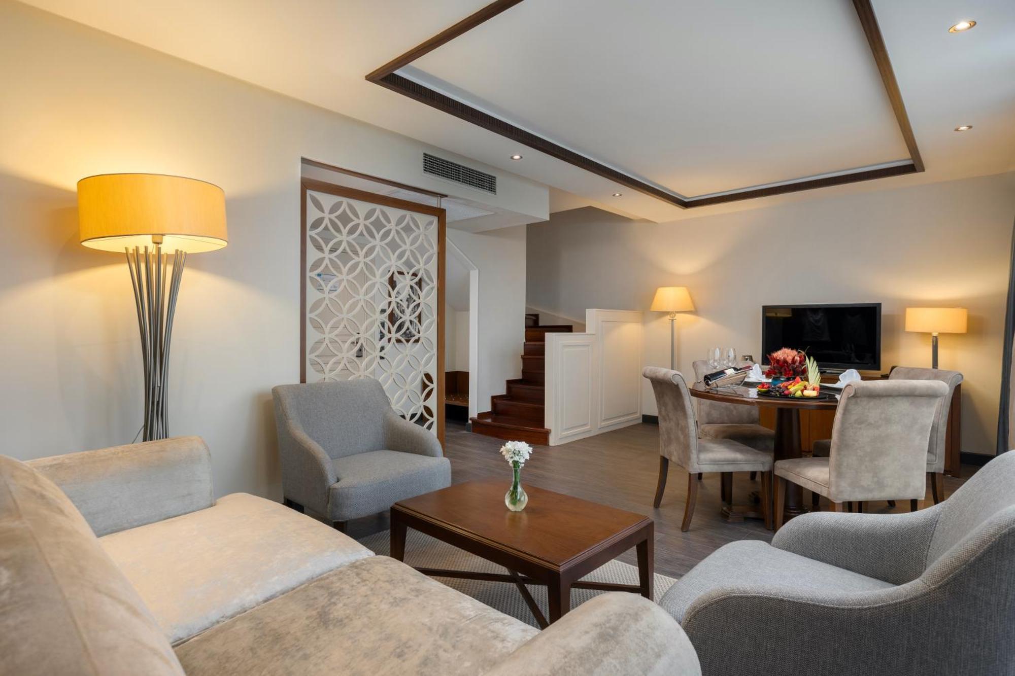 Miracle Istanbul Asia Airport Hotel & Spa Istambul Exterior foto
