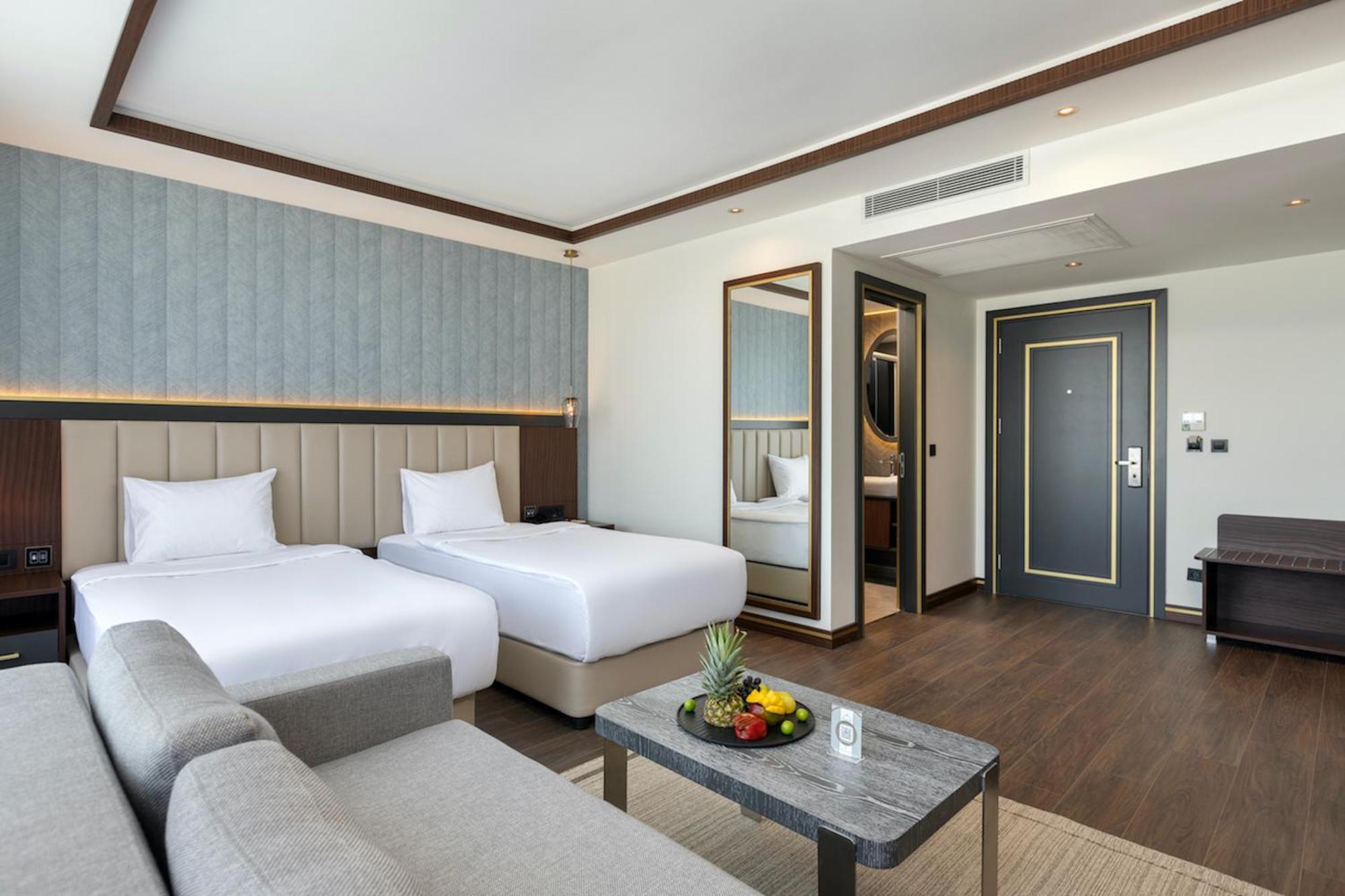 Miracle Istanbul Asia Airport Hotel & Spa Istambul Exterior foto Deluxe Room