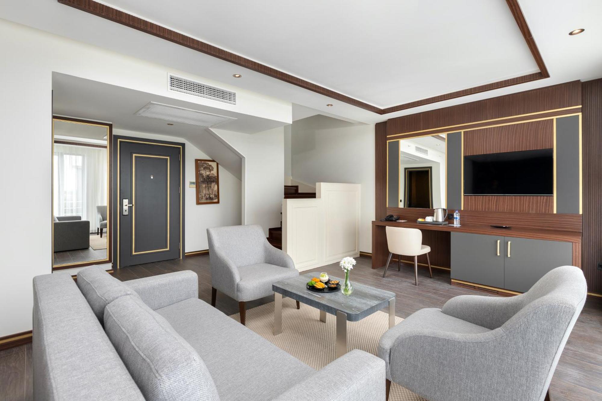 Miracle Istanbul Asia Airport Hotel & Spa Istambul Exterior foto